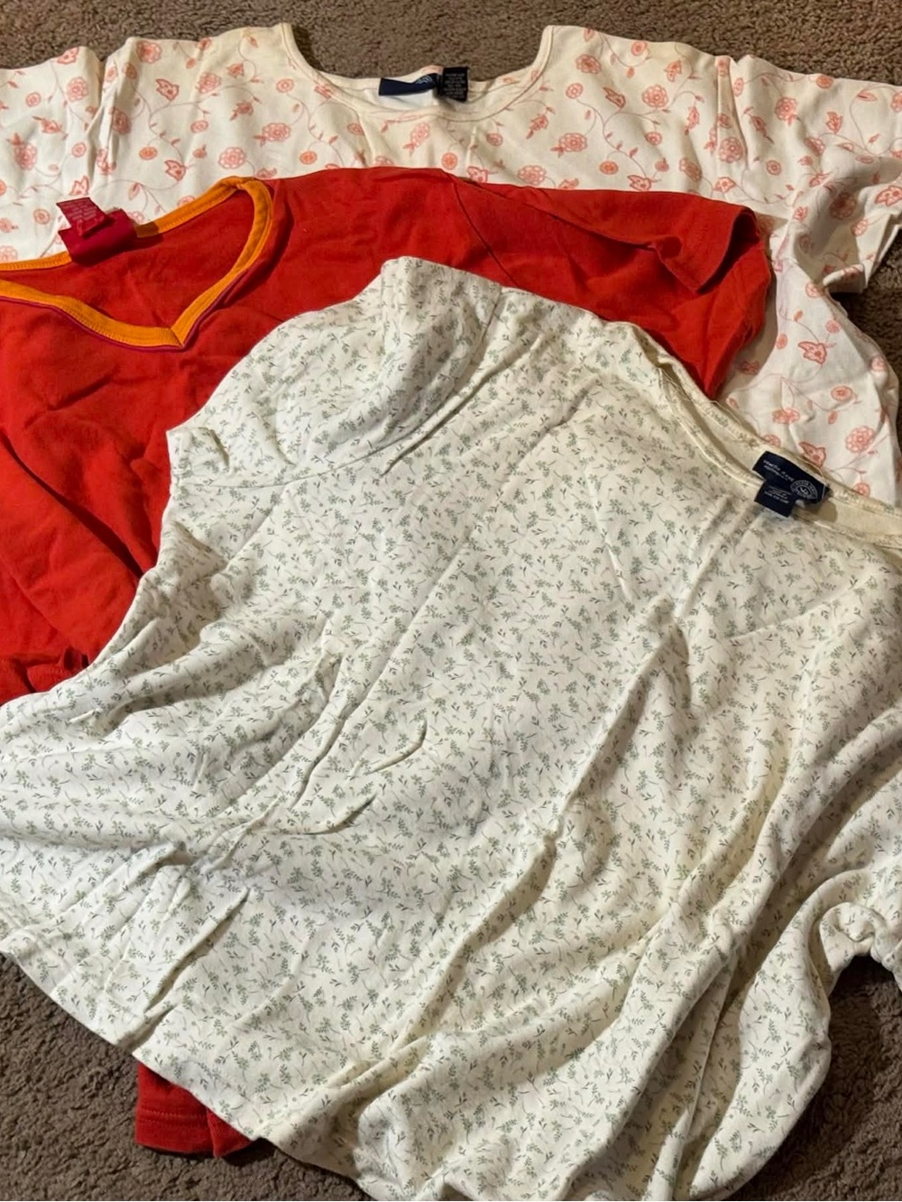 Venezia Red Short Sleeve Tee with Orange Trim and Cream Floral Tops